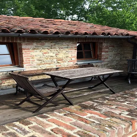 With Large Covered Terrace In Small With Swimming Pool Prázdninový dům Bastia Mondovì