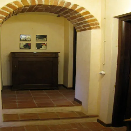 With Large Covered Terrace, In Small With Swimming Pool * 바스티아몬도비